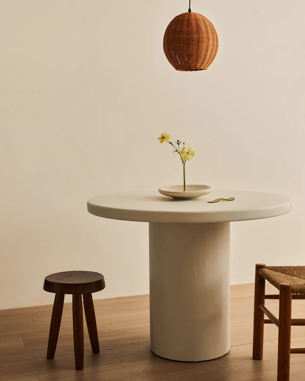 Microciment Round Table