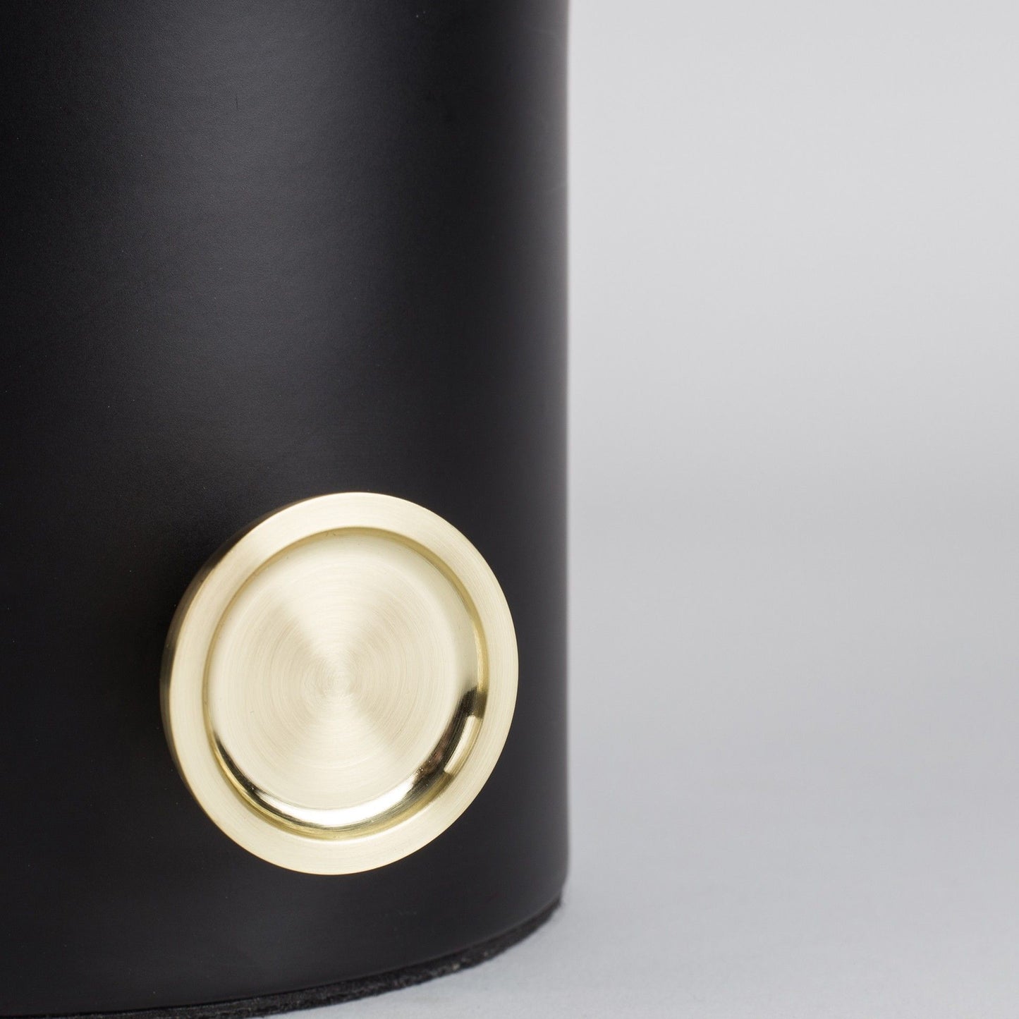 Moody Black Lamp